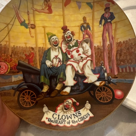 Vintage Ringling Bros & Barnum and Bailey Circus "Clowns" Plate (P9) - Picture 8 of 8